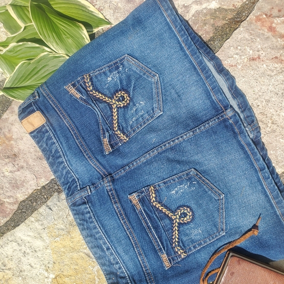 EUC Dark Wash Denim Mini Skirt Size 9 / 10 - Picture 4 of 8